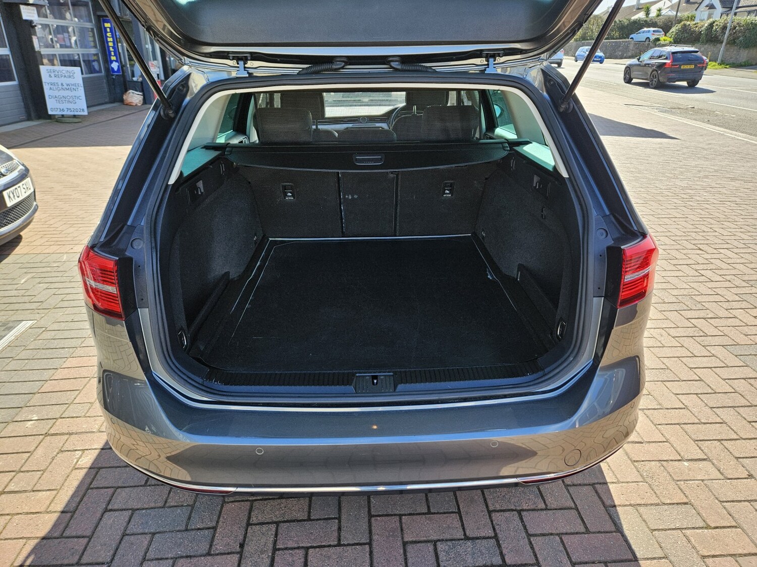 Used Volkswagen Passat 2015 for sale - 78057019: Photo 11