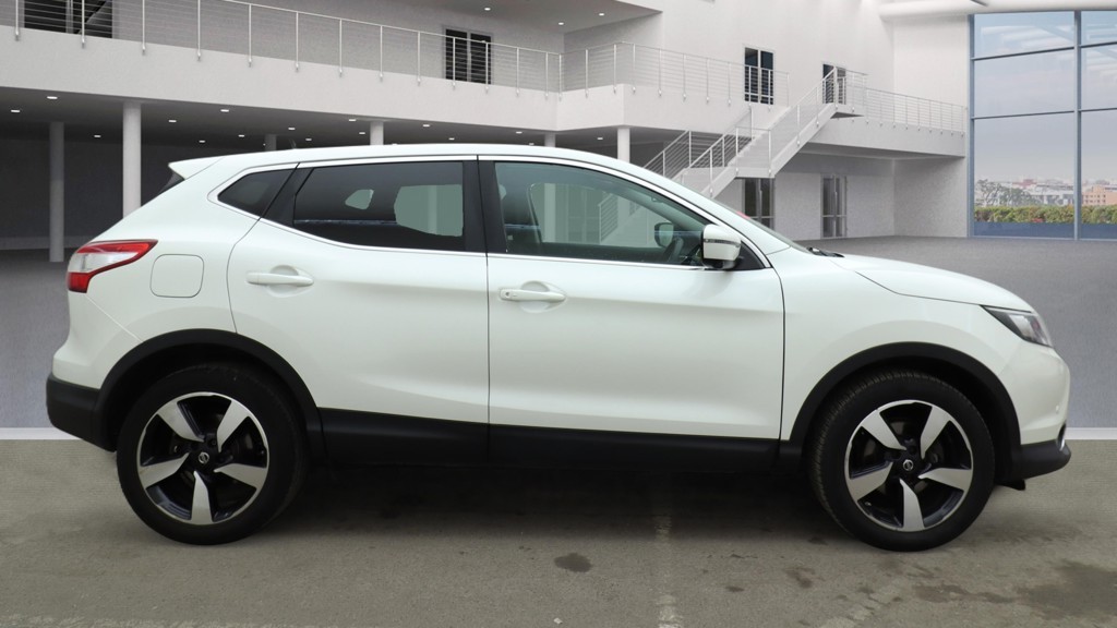 Used Nissan Qashqai 2016 for sale - 77979939: Photo 11