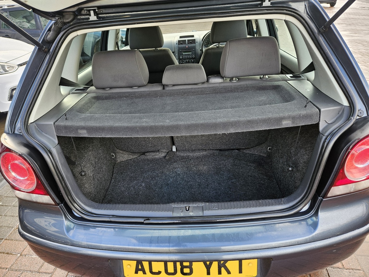 Used Volkswagen Polo 2008 for sale - 77632405: Photo 9