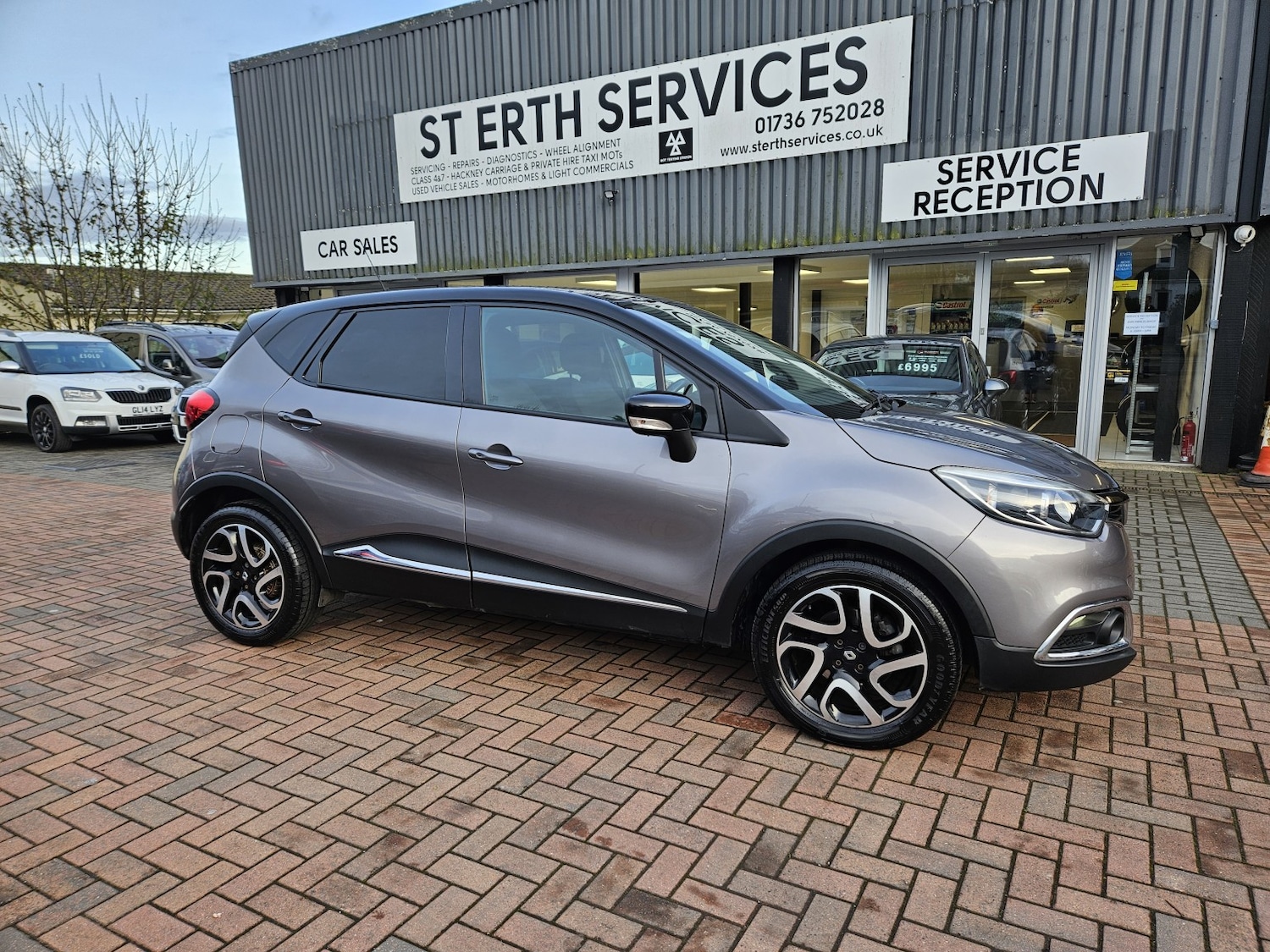 Used Renault Captur 2016 for sale - 76769744: Photo 1