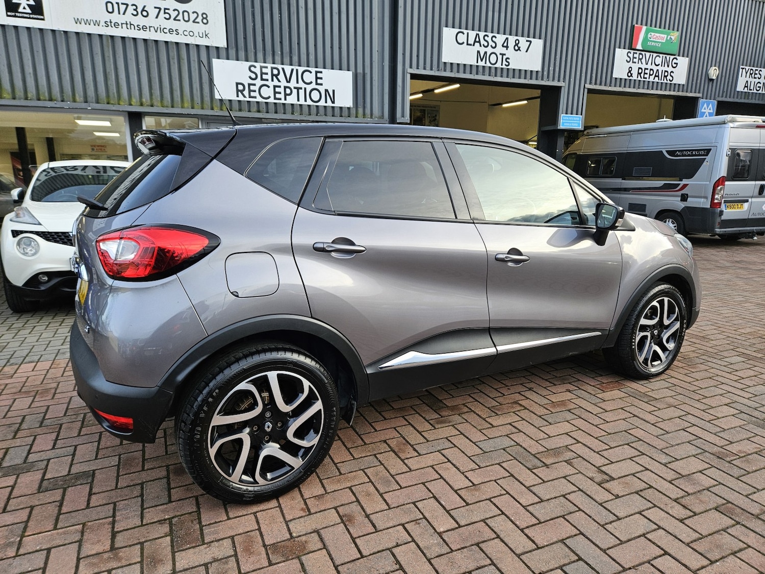 Used Renault Captur 2016 for sale - 76769744: Photo 12