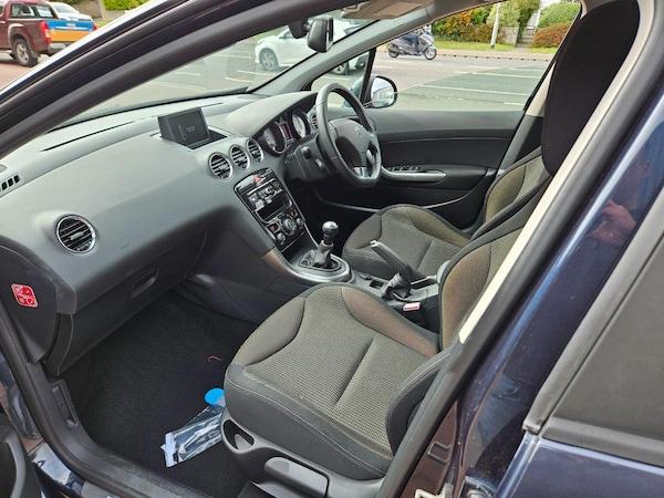Used Peugeot 308 2013 for sale - 76262961: Photo 16