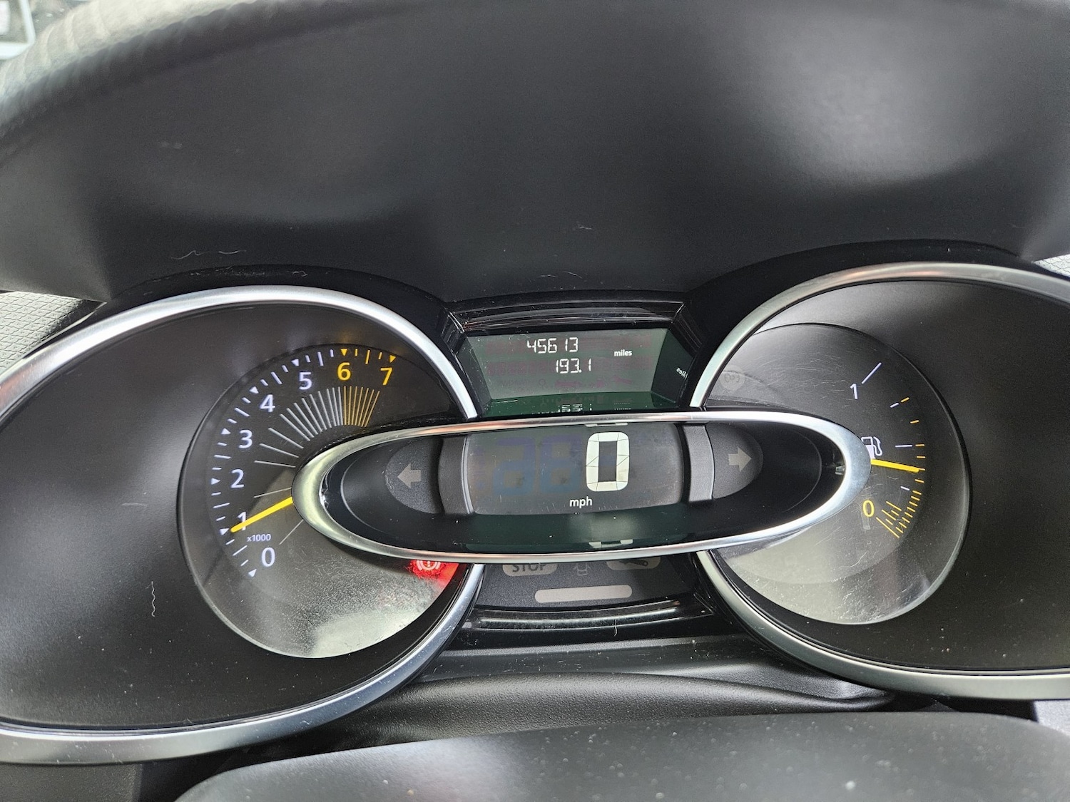 Used Renault Clio 2015 for sale - 76439972: Photo 17