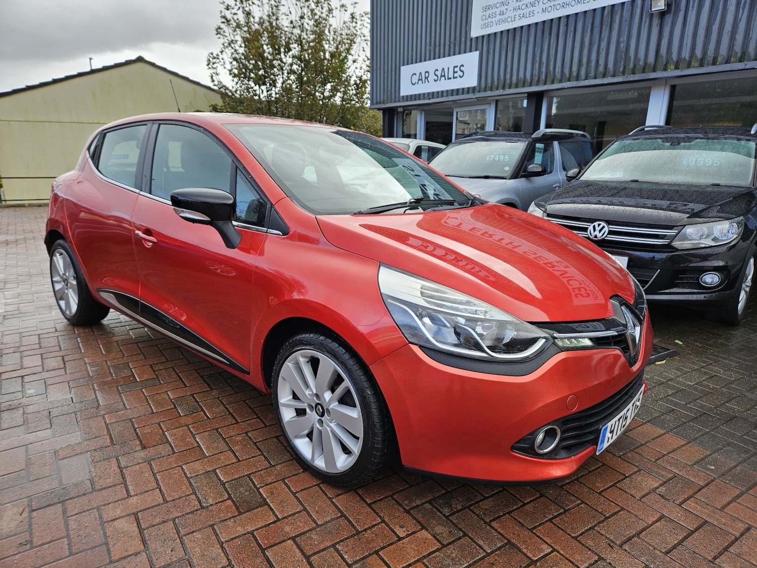 Used Renault Clio 2015 for sale - 76439972: Photo 2