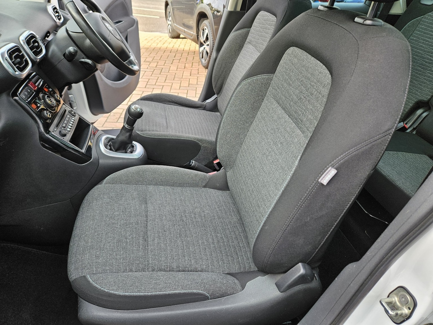 Used Citroen C3 Picasso 2016 for sale - 76670781: Photo 22