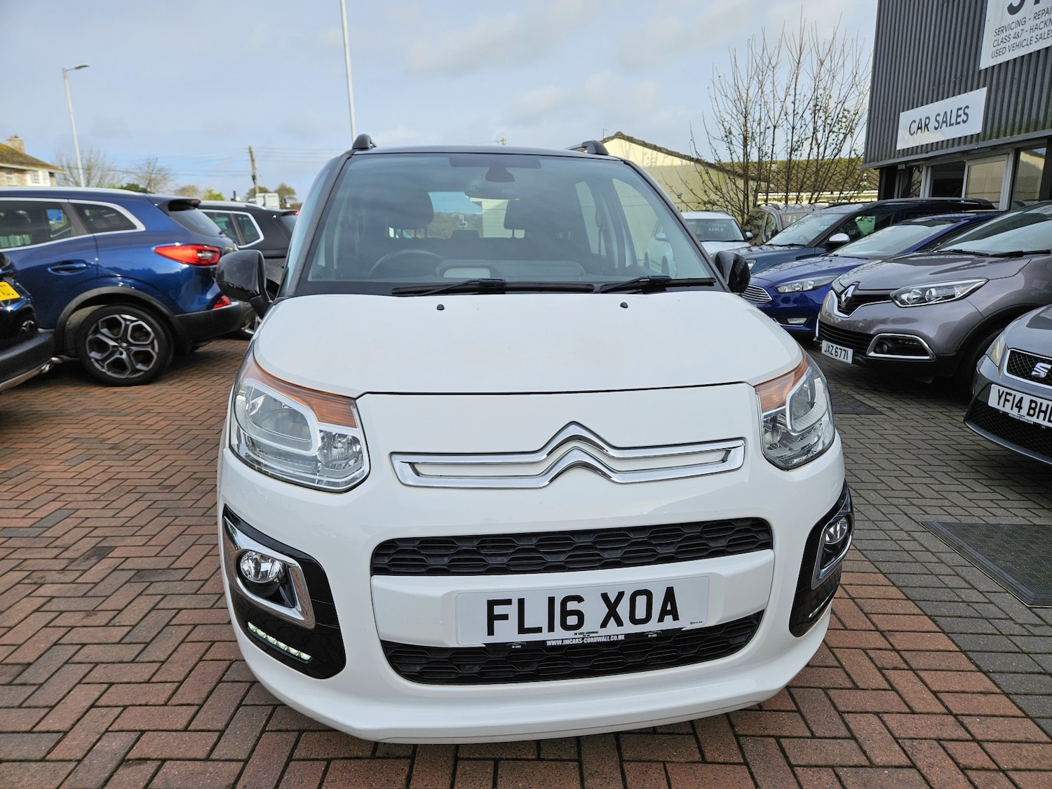 Used Citroen C3 Picasso 2016 for sale - 76670781: Photo 4
