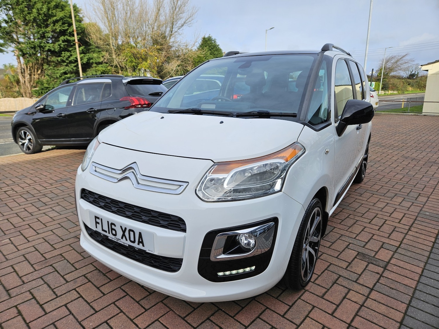 Used Citroen C3 Picasso 2016 for sale - 76670781: Photo 5