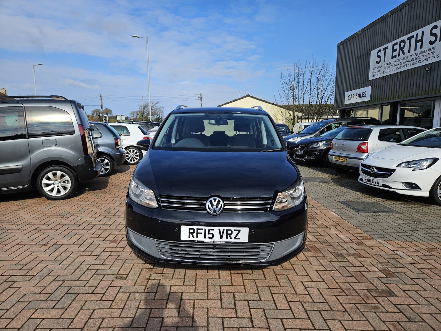Used Volkswagen Touran 2015 for sale - 77735778: Photo 3