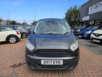 Used Ford Transit Courier 2017 for sale - 79819600: Photo