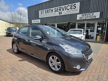 Used Peugeot 208 2013 for sale - 78402647: Photo