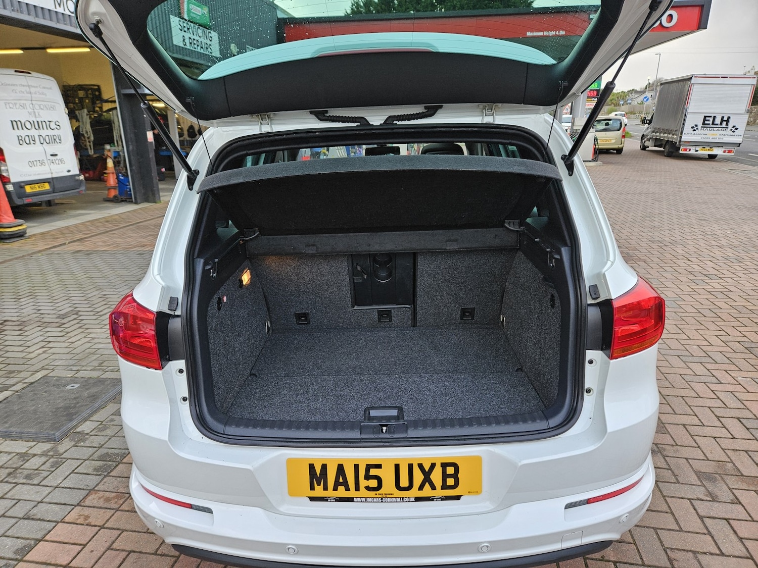 Used Volkswagen Tiguan 2015 for sale - 76911048: Photo 11