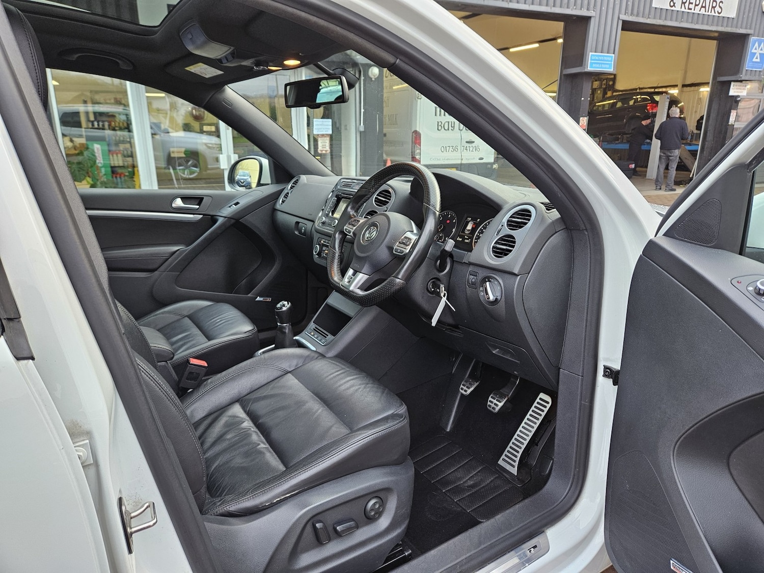 Used Volkswagen Tiguan 2015 for sale - 76911048: Photo 17