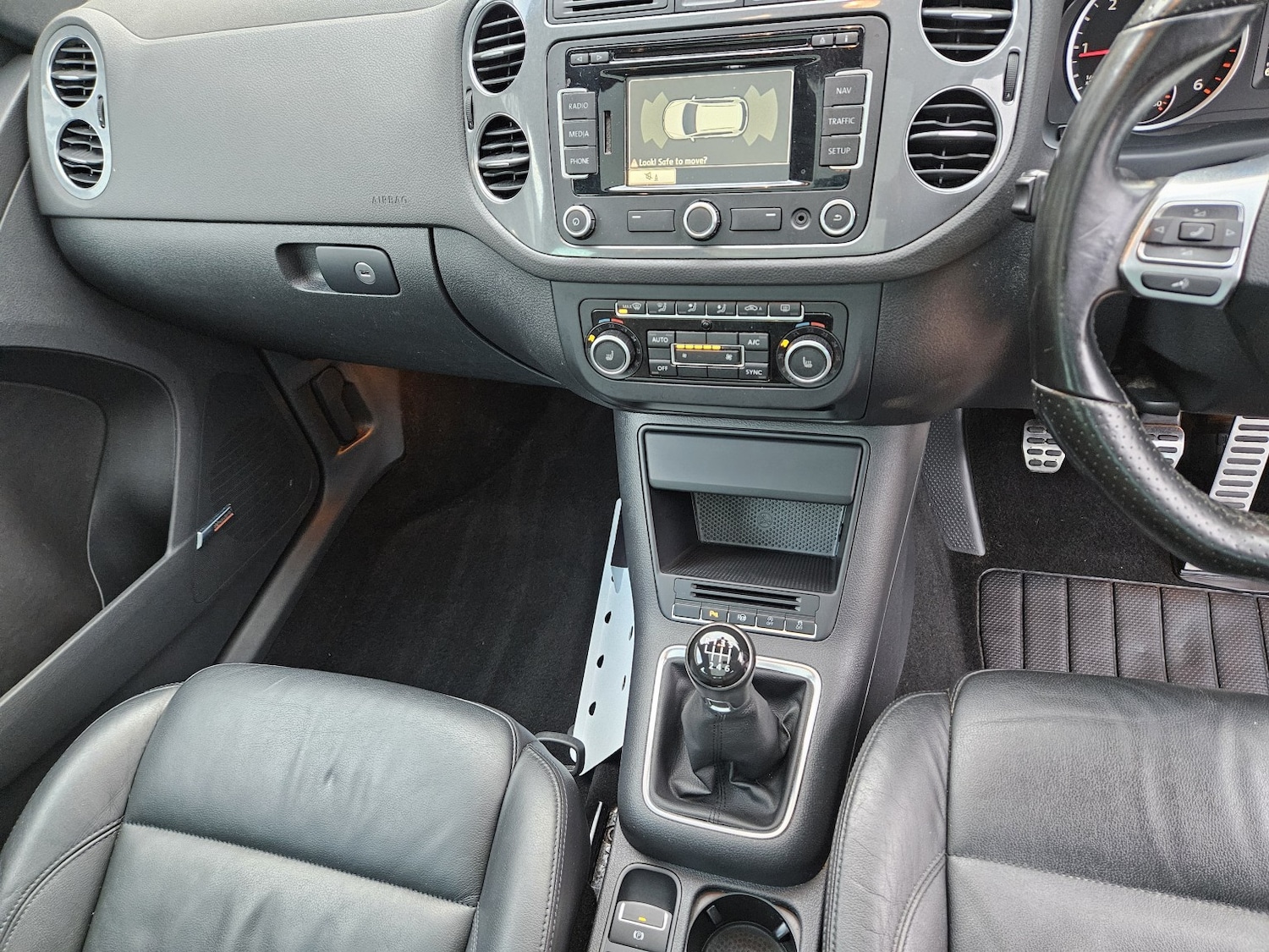 Used Volkswagen Tiguan 2015 for sale - 76911048: Photo 21