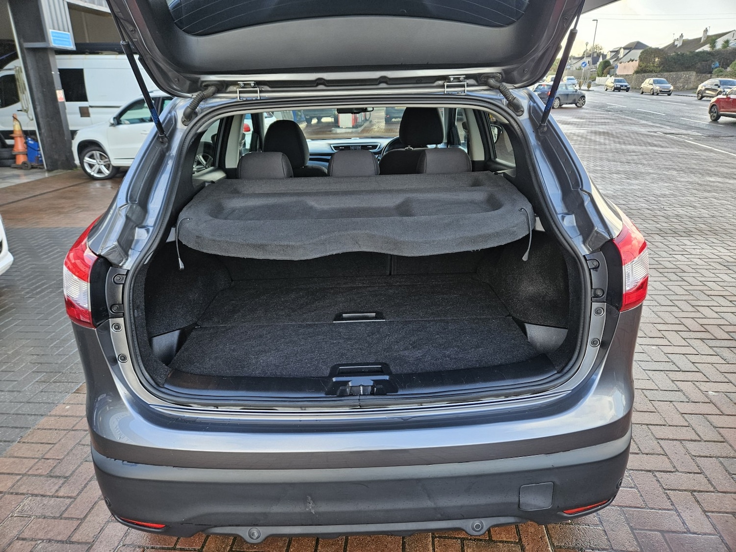 Used Nissan Qashqai 2016 for sale - 77008170: Photo 11