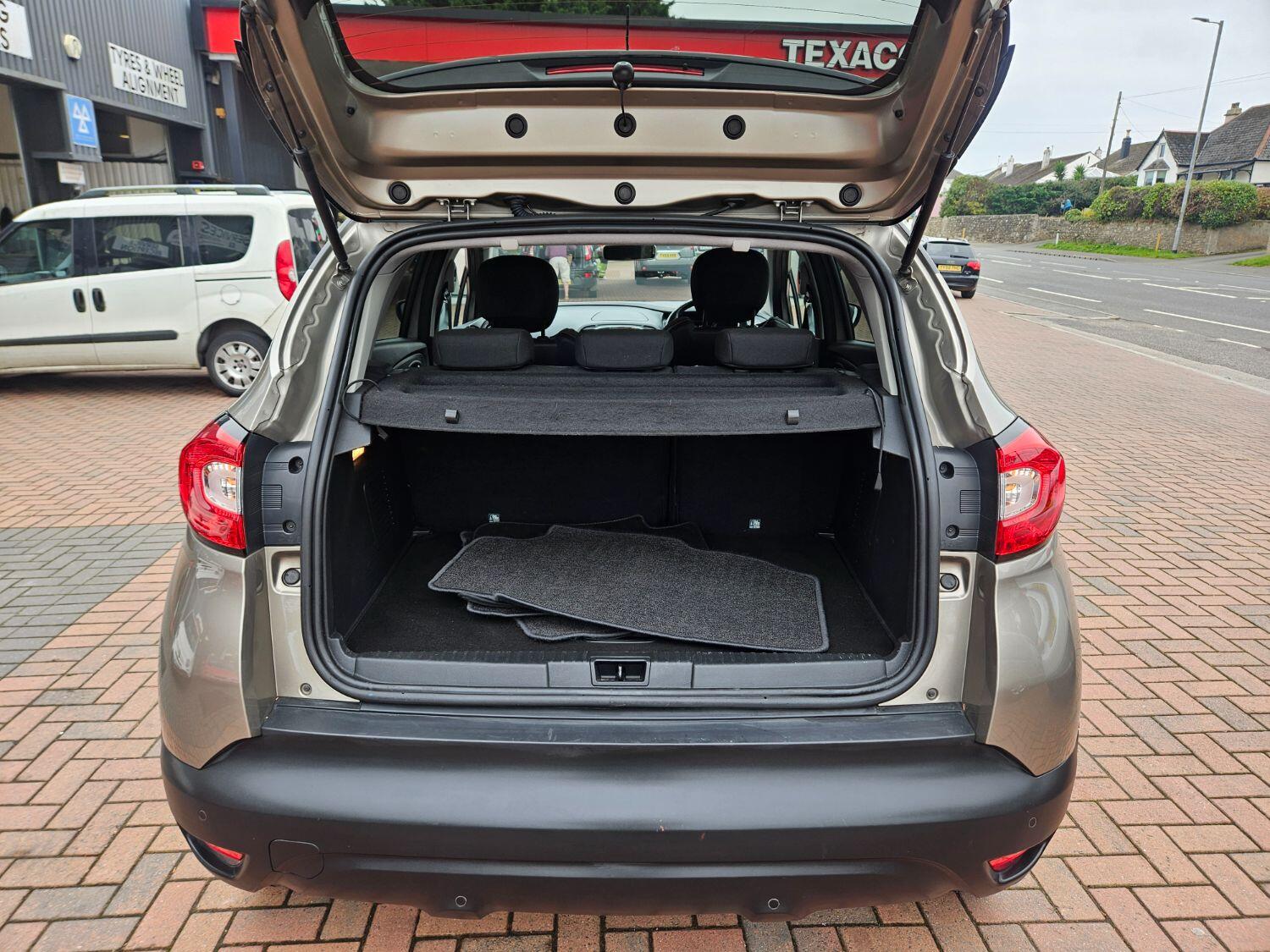 Used Renault Captur 2016 for sale - 76005572: Photo 10