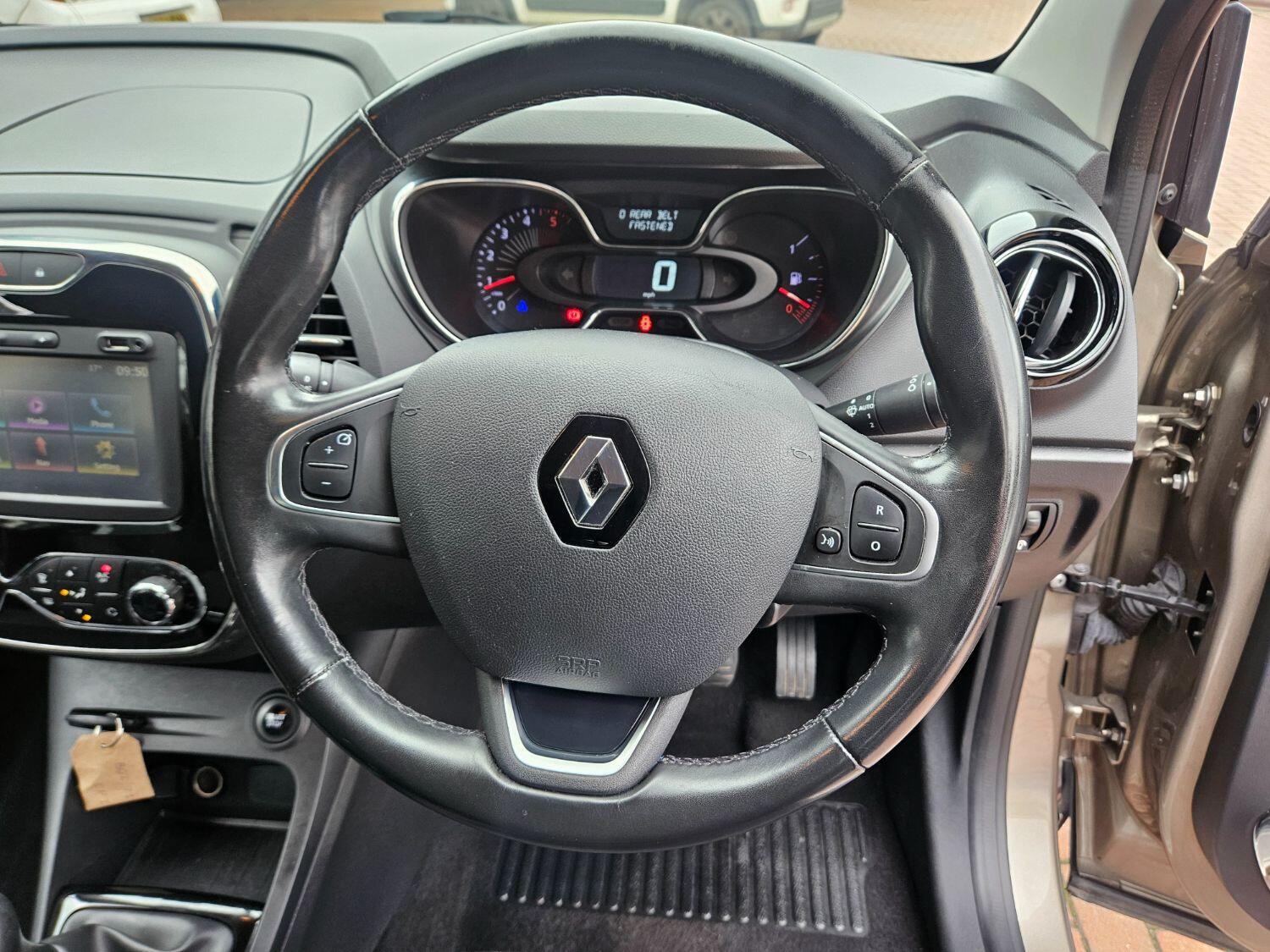 Used Renault Captur 2016 for sale - 76005572: Photo 16