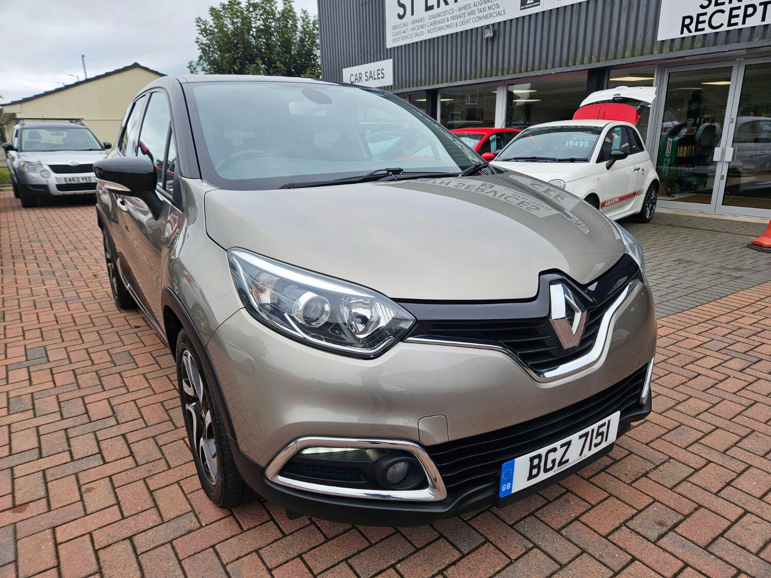 Used Renault Captur 2016 for sale - 76005572: Photo 2
