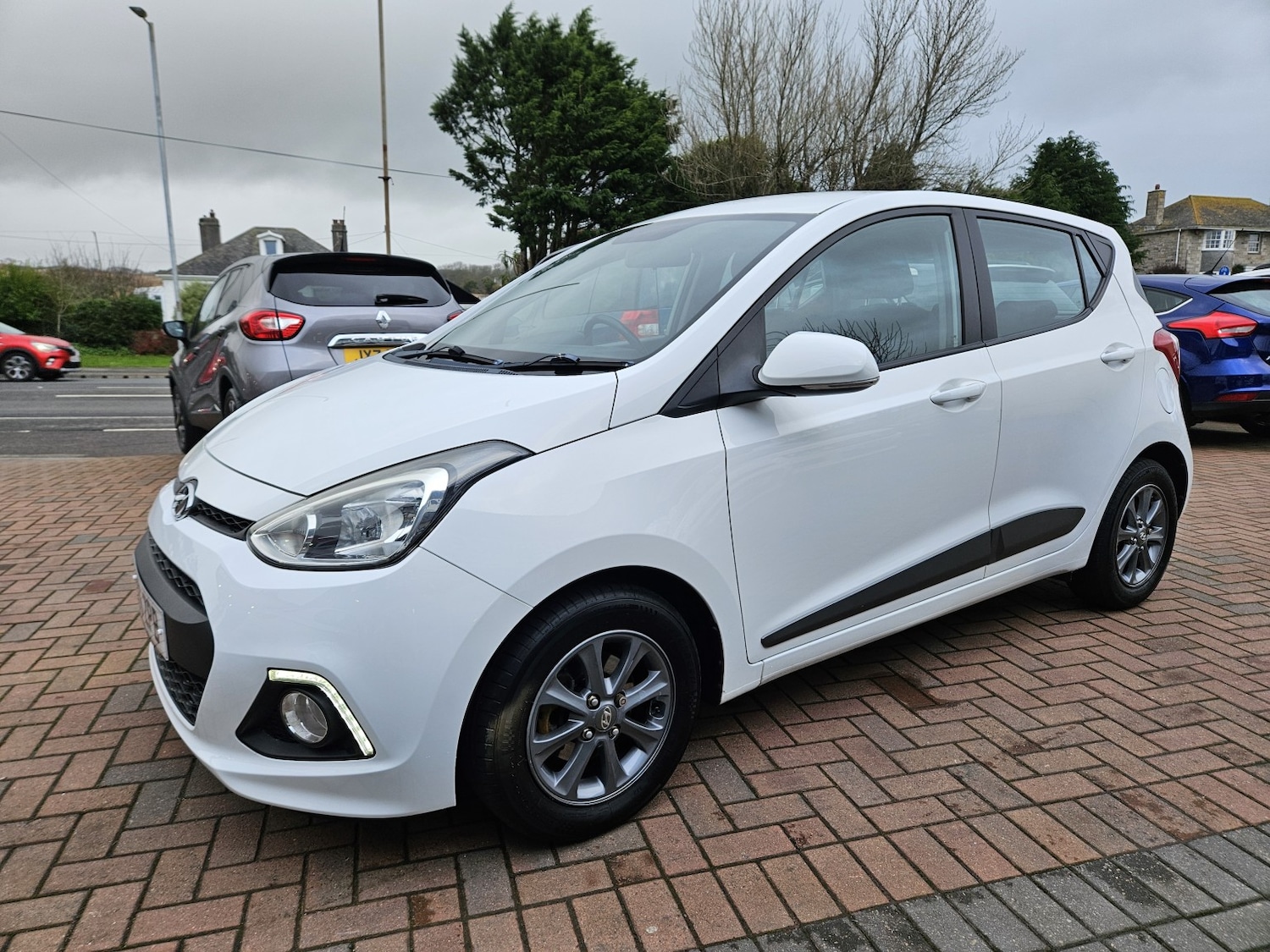 Used Hyundai i10 2016 for sale - 76911066: Photo 6