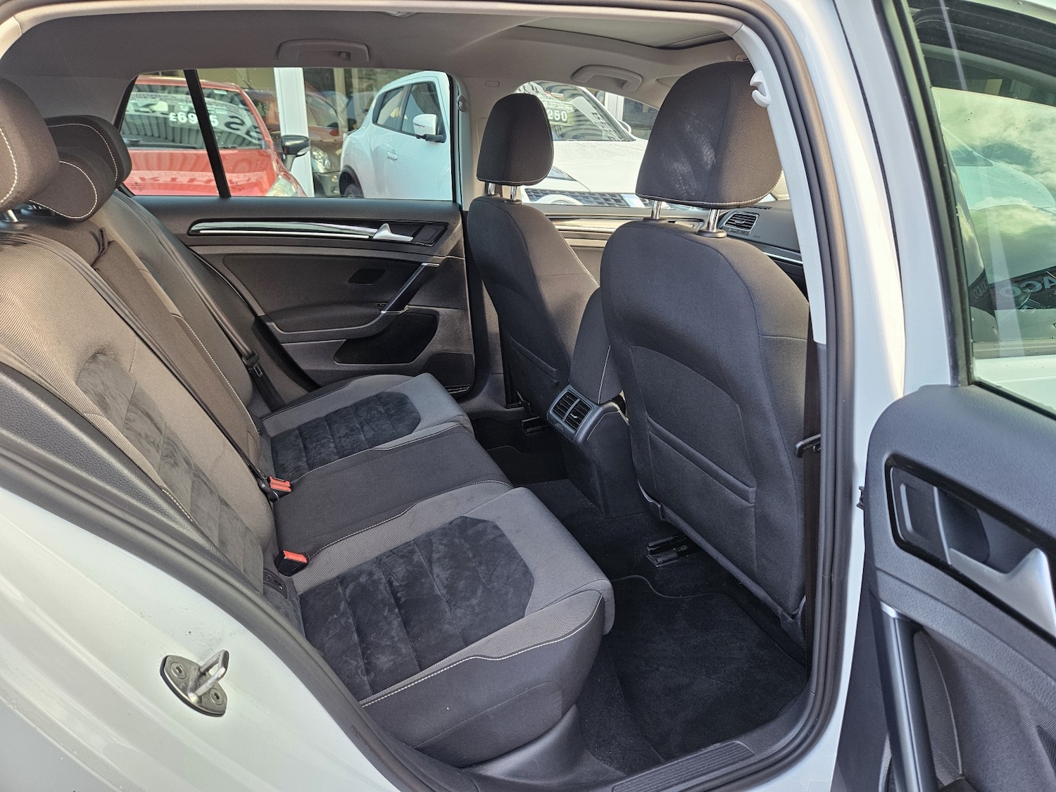 Used Volkswagen Golf 2016 for sale - 76510874: Photo 11