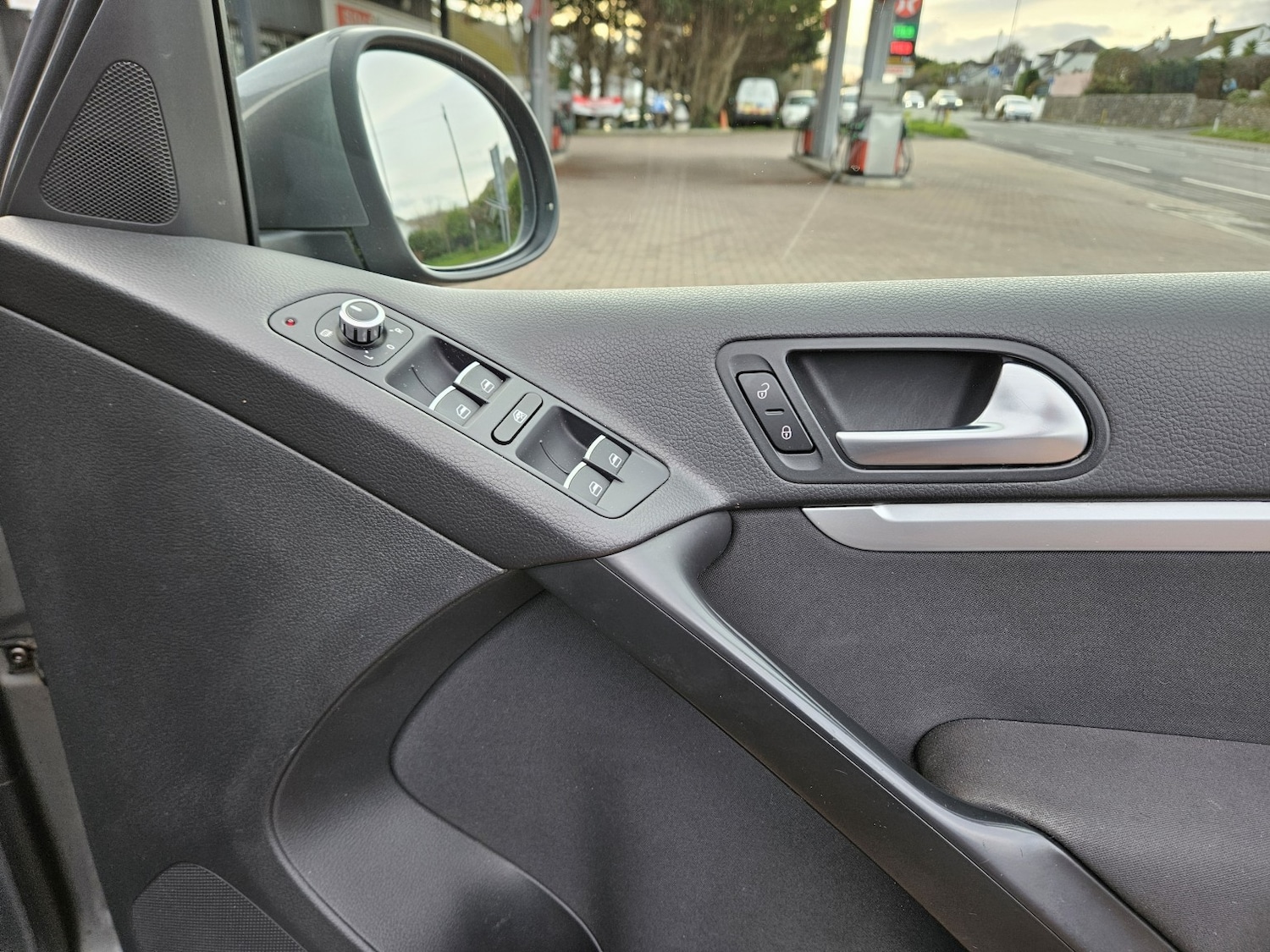 Used Volkswagen Tiguan 2014 for sale - 76935342: Photo 14