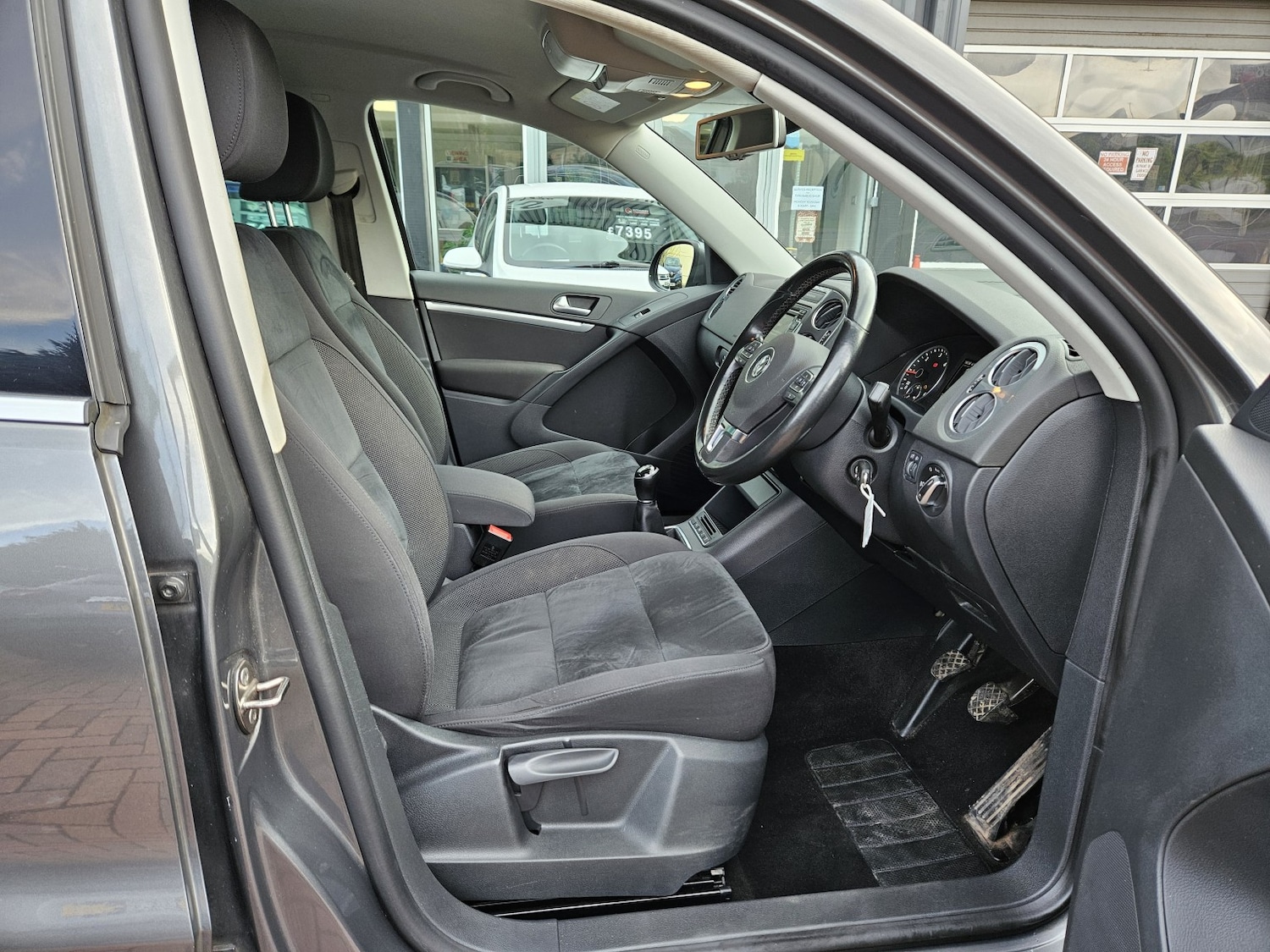 Used Volkswagen Tiguan 2014 for sale - 76935342: Photo 15