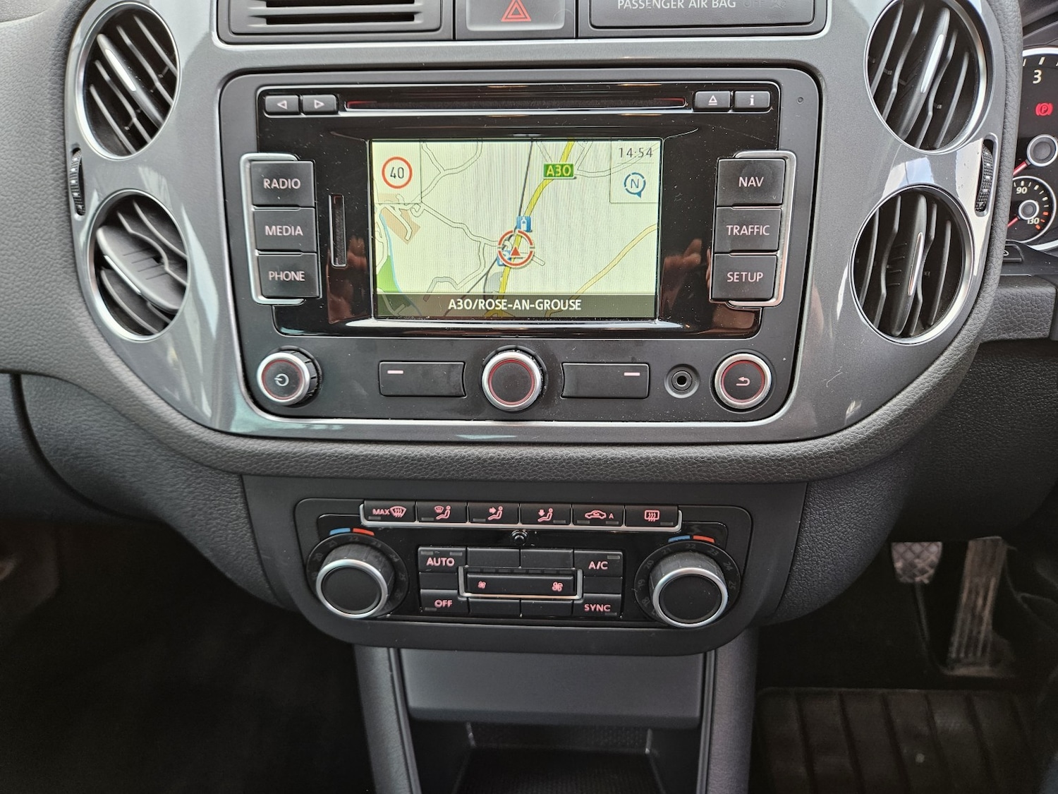 Used Volkswagen Tiguan 2014 for sale - 76935342: Photo 20