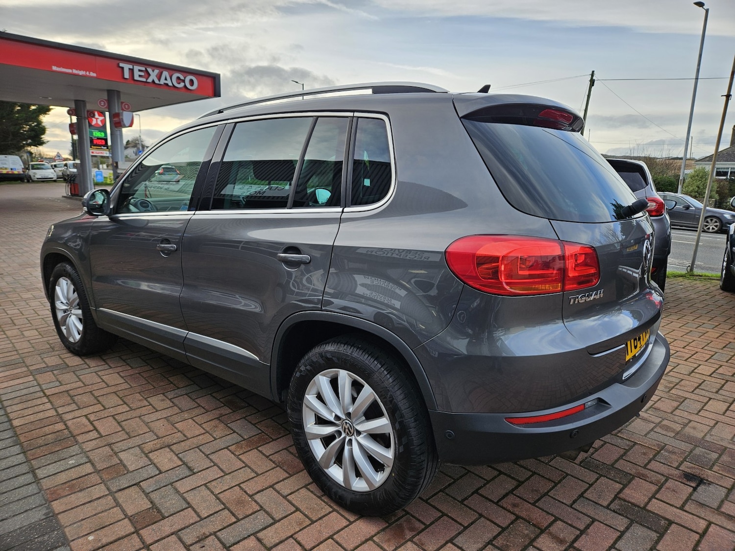 Used Volkswagen Tiguan 2014 for sale - 76935342: Photo 9
