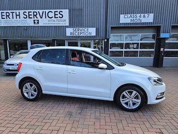 Used Volkswagen Polo 2016 for sale - 79608674: Photo