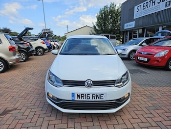Used Volkswagen Polo 2016 for sale - 79608674: Photo