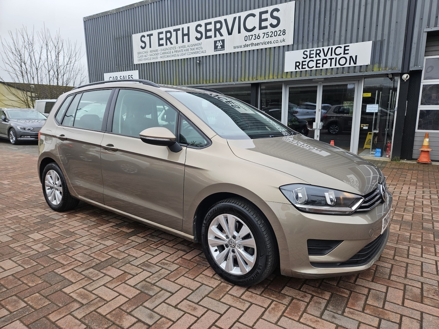 Used Volkswagen Golf SV 2016 for sale - 78125202: Photo 2