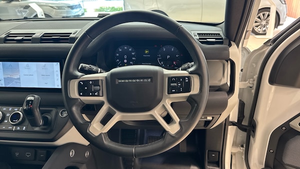 Used Land Rover Defender 2022 for sale - 75505589: Photo 15