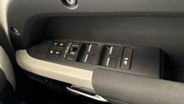 Used Land Rover Defender 2022 for sale - 75505589: Photo 21
