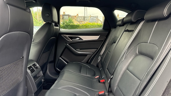 Used Jaguar F-Pace 2021 for sale - 76324883: Photo 4