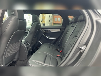 Used Jaguar F-Pace 2023 for sale - 76324972: Photo 4