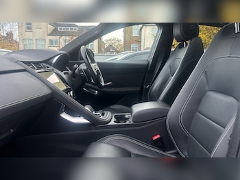 Used Jaguar E-Pace 2021 for sale - 76430684: Photo