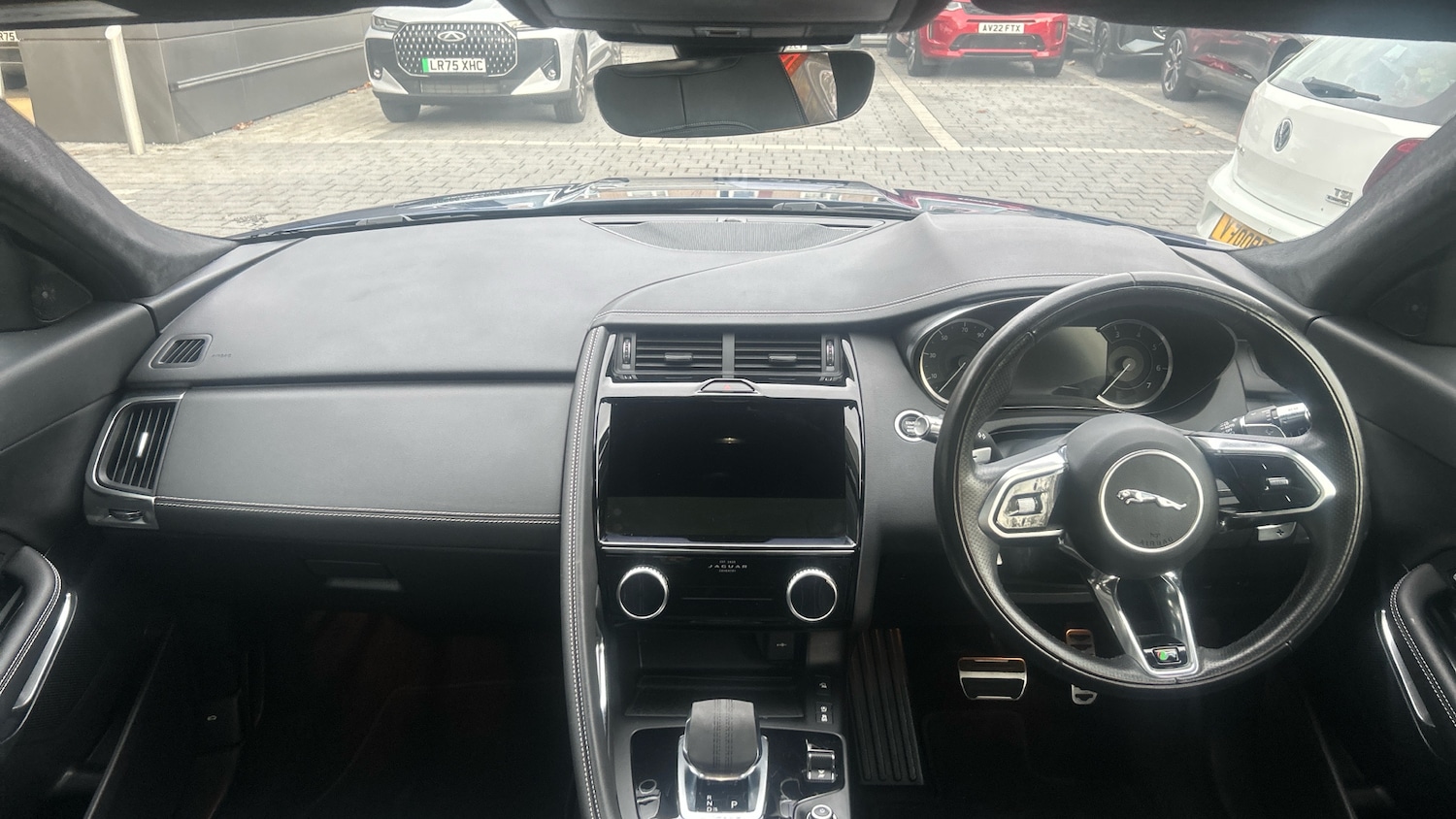 Used Jaguar E-Pace 2021 for sale - 76430684: Photo 9