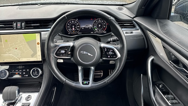Used Jaguar F-Pace 2022 for sale - 76324961: Photo 15