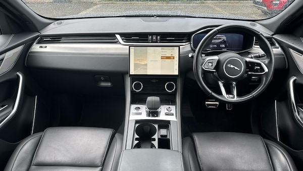 Used Jaguar F-Pace 2022 for sale - 76324961: Photo 9