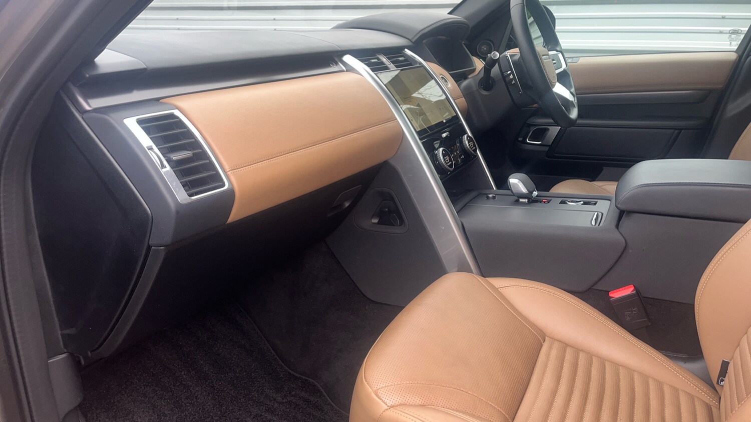 Used Land Rover Discovery 2023 for sale - 76605496: Photo 22