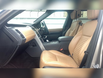 Used Land Rover Discovery 2023 for sale - 76605496: Photo