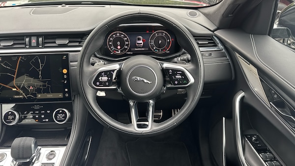 Used Jaguar F-Pace 2024 for sale - 76324967: Photo 15