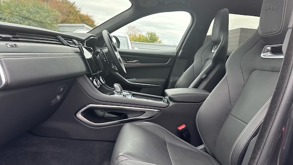 Used Jaguar F-Pace 2024 for sale - 76324967: Photo 3