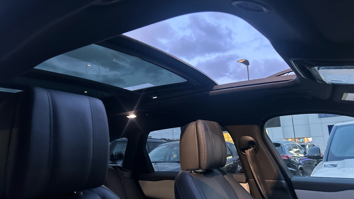 Used Land Rover Range Rover Velar 2024 for sale - 77264324: Photo 25