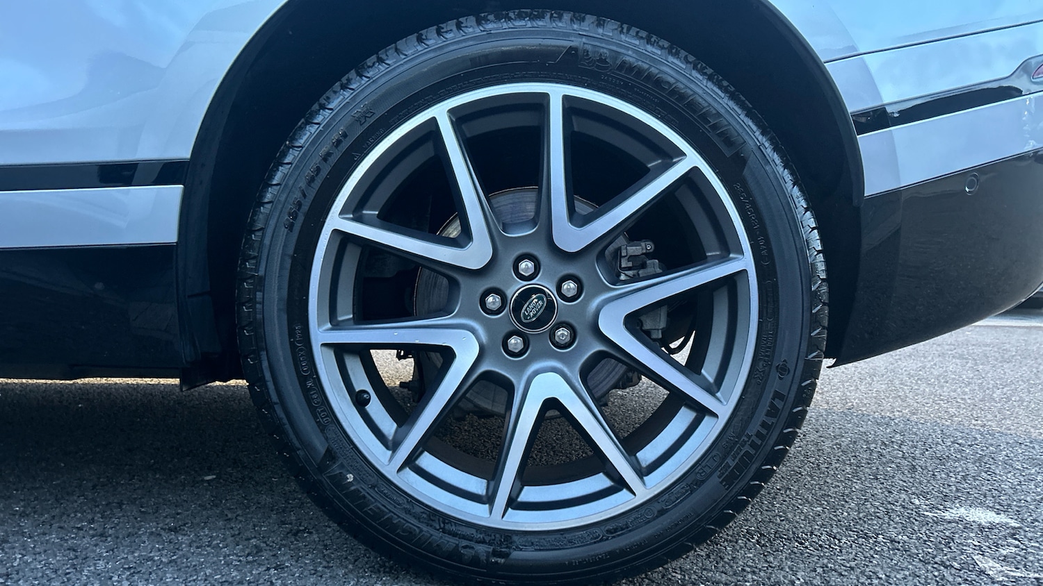 Used Land Rover Range Rover Velar 2024 for sale - 77264324: Photo 8