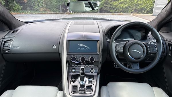 Used Jaguar F-Type 2024 for sale - 76324900: Photo 9