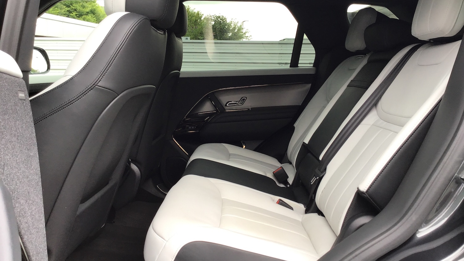 Used Land Rover Range Rover Sport 2023 for sale - 76482809: Photo 4