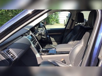 Used Land Rover Discovery 2019 for sale - 77118367: Photo