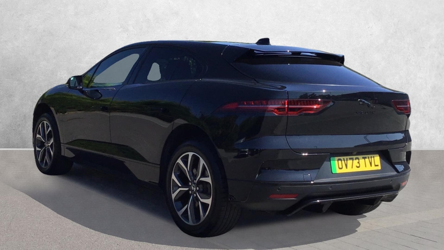 Used Jaguar I-Pace 2023 for sale - 76324971: Photo 2