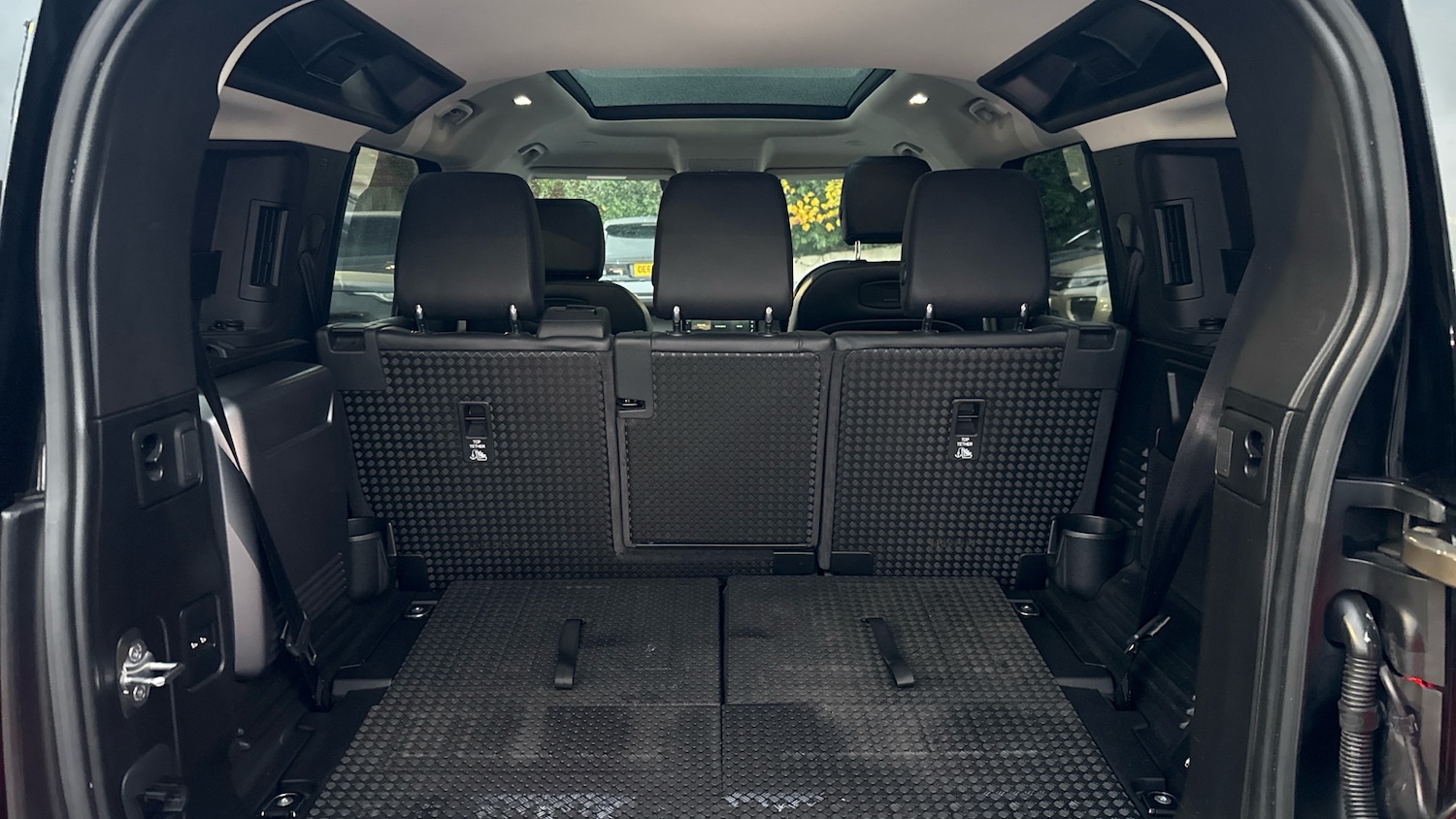 Used Land Rover Defender 2020 for sale - 77028177: Photo 10