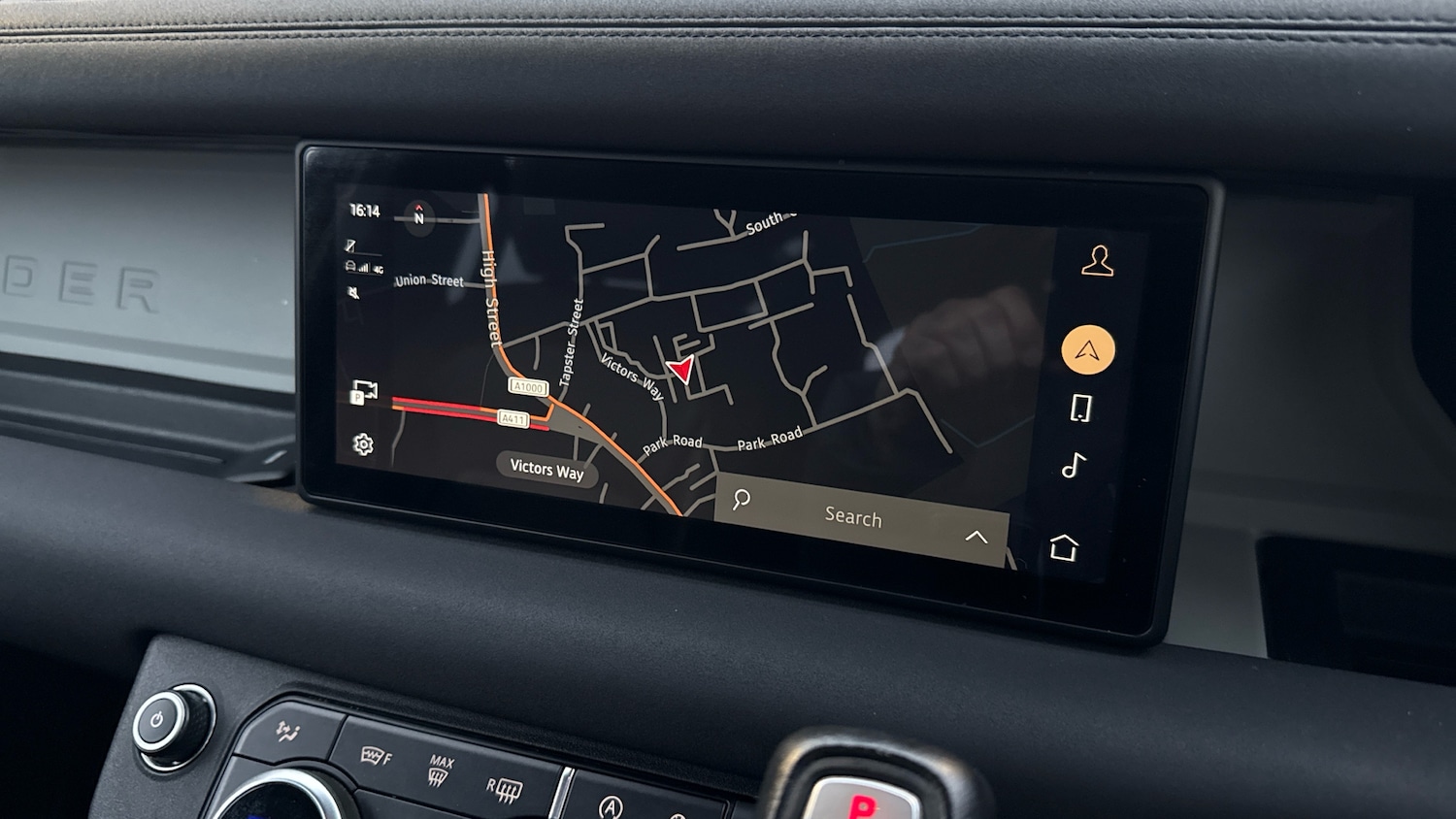 Used Land Rover Defender 2020 for sale - 77028177: Photo 11